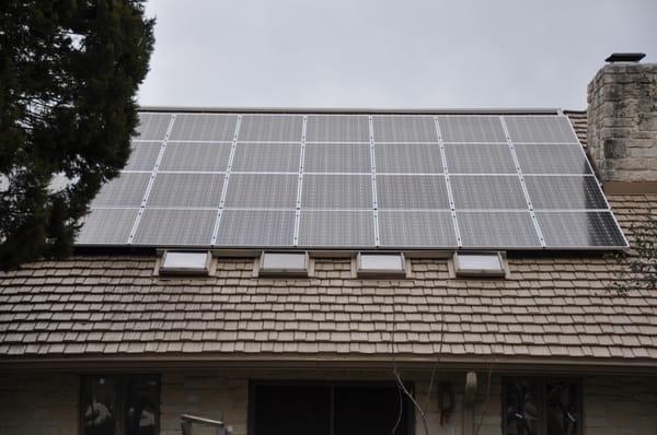 9 kW PV (Solar Electric Generating) System Round Rock Texas