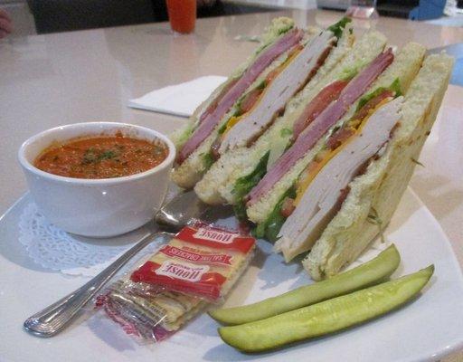 Turkey Club w/Tomato Basil...