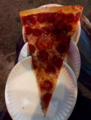 The large pepperoni slice