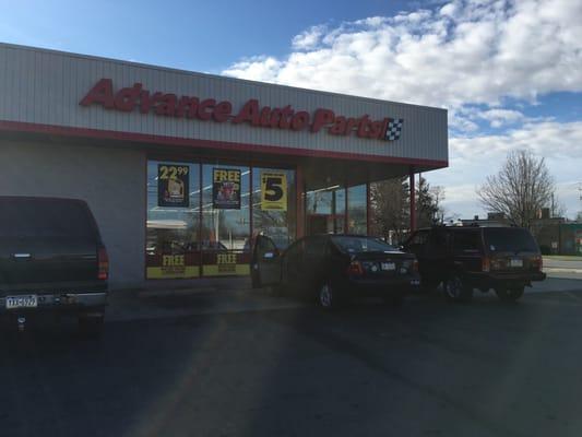 Here's the Advanced Auto Parts off of Hanover Street in Carlisle!