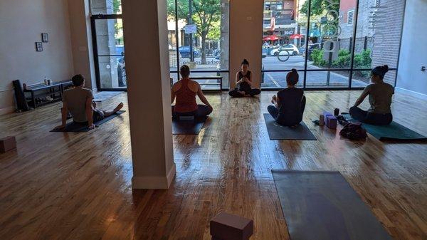 Hilltop Yoga - Wicker Park