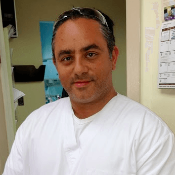 Dr. Ofer Cohen is a Dentist treating patients in New York, NY and the surrounding areas.