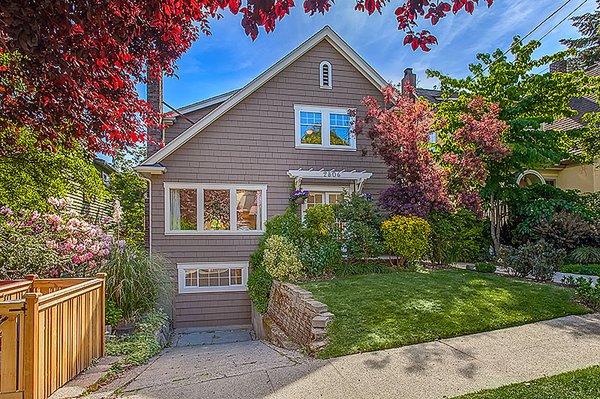 Queen Anne Craftsman