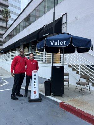 Valet parking for Wood Ranch BBQ in Brentwood