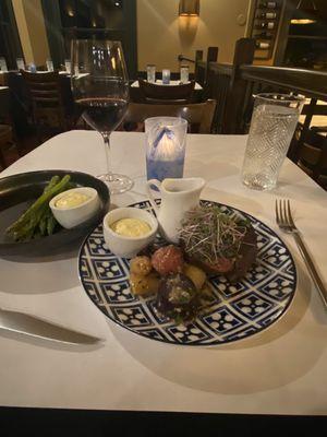 8 oz filet with a side of asparagus