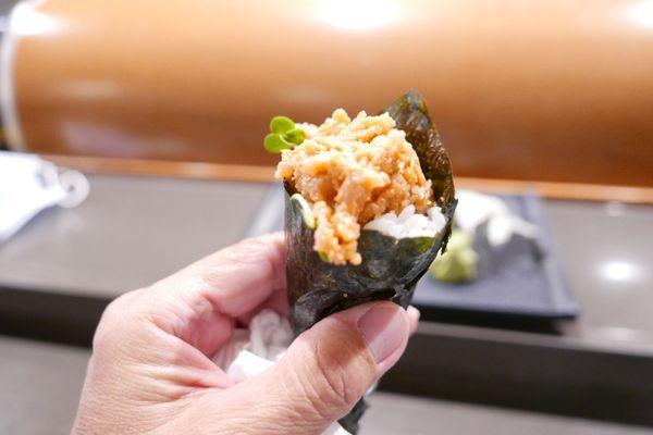 Spicy tuna hand roll