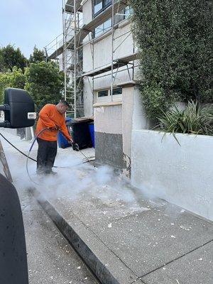 Prepping concrete wall for new stucco and paint