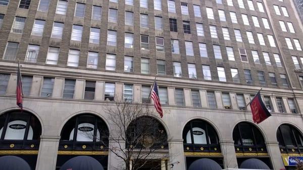 La Scala on Fifth occupies the alcove space under the arch over the entrance to 295 Fifth Avenue