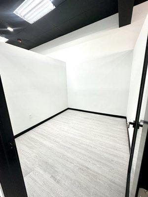 Salon Suite NOW LEASING! Schedule a tour Today! estilosalonsuites.com