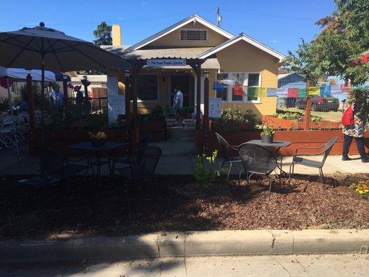 Photo of the garden entrance on the day of the grand opening.