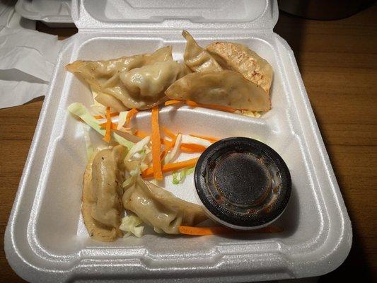 Dumplings / Pot Stickers