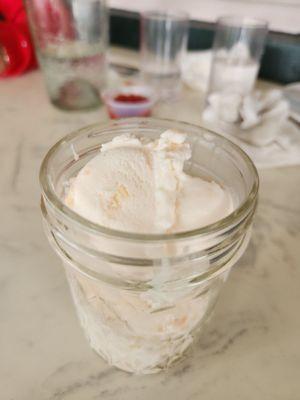 Seasonal house made ice cream (strawberry+peach in September)