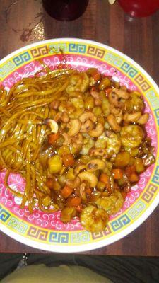 Lo men noodles with cashew shrimp.