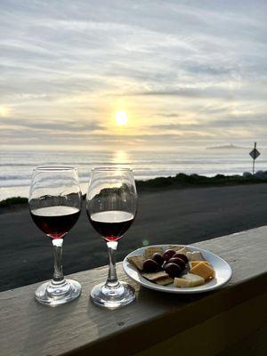 Happy hour from 5-7pm with wine and cheese plates and veggies. Wonderful.