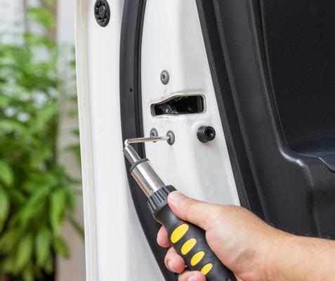 Automotive Locksmith Services