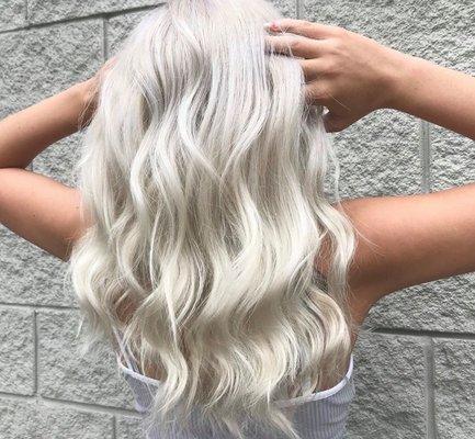 Looking to be icy blonde? Then Sammie is the perfect stylist for you!