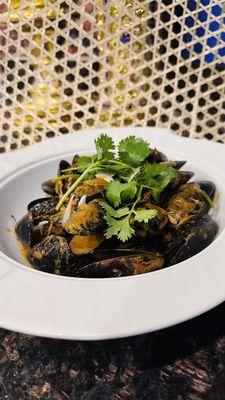 Mussels in curry sauce