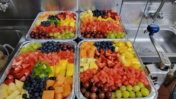 FRESH FRUIT