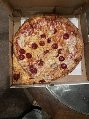 I always order from Bally's. Their food is great but the drivers just don't care. This is how my Pizza arrived.