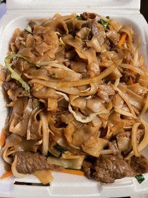 Beef chow fun