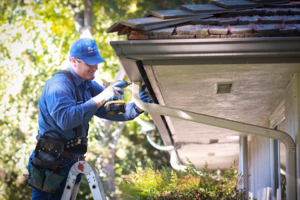 Rain Gutter's installed by Experts at Purl's Sheet Metal & Air Coniditioning