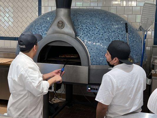 Pizza oven