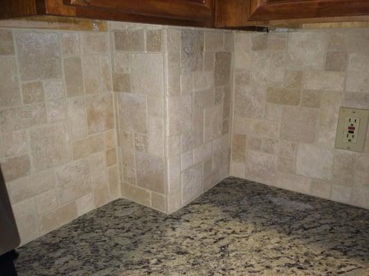 Job done in 2 days
Thumb stone 
Grout color: biscuit