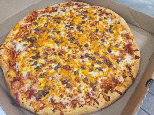 Cheeseburger pizza