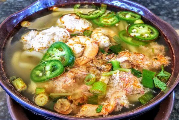 Banh canh tom cua