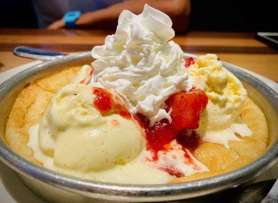 Strawberry Shortcake Pizookie