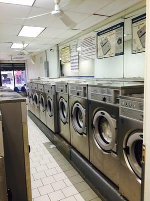 Washing machines. 20lbs $2.5 30lbs $4.5 40lbs $5.5