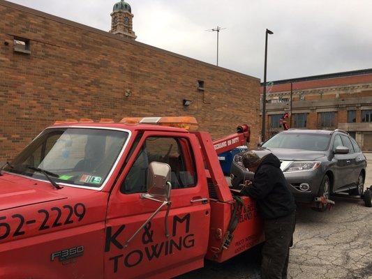 K & M Automotive & Towing