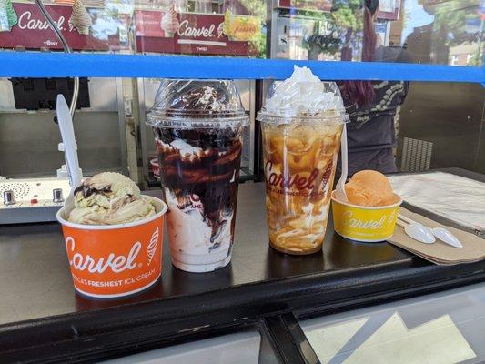 Medium Ice cream, Oreo Sundae, bananas foster sundae, and orange tangerine sorbet in a JR cup