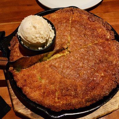 Lodge Cornbread skillet, excellent!