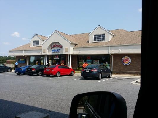 Yes they have a Subway and a Burger King at one location