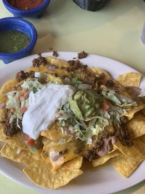 Large beef nachos