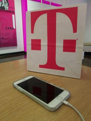 Complete upgrade and transition to iPhone 8 Plus! #goodbyeAndroid #helloiPhone #upgrade #lifeUpgrade #makingbusinessmoves #tmobile #brooklyn