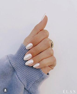 inspiration pic for pearl white nails