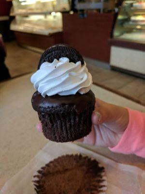 Oreo cupcake