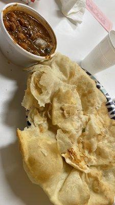 Chole & 2 Bhature