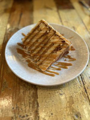 Salted Caramel Cake