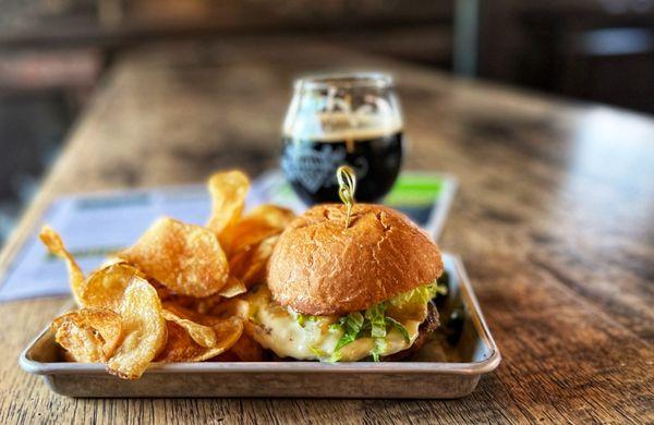 HNG Smash Burger & a pour of the barrel-aged milk & cookies imperial stout (11.6% ABV)