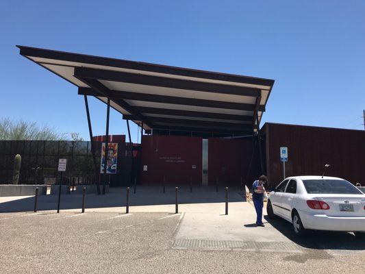 Quincie Douglas Branch Library