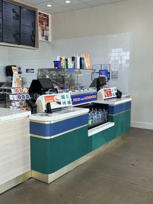 New Auntie Anne's/Jamba counter