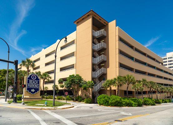 Hollywood Beach Garage