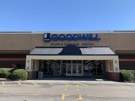 Exterior of Goodwill store in Kimball