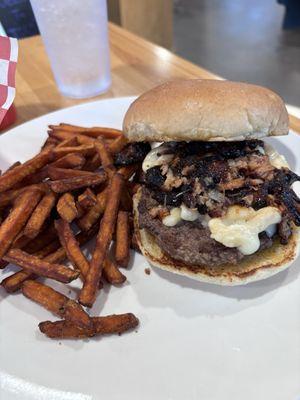 Iggy's Burger with sweet potato fries