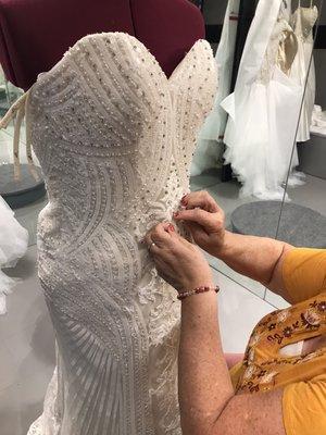 Re-beading of a wedding dress