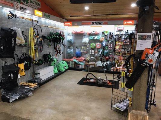 Large supply of arborist gear