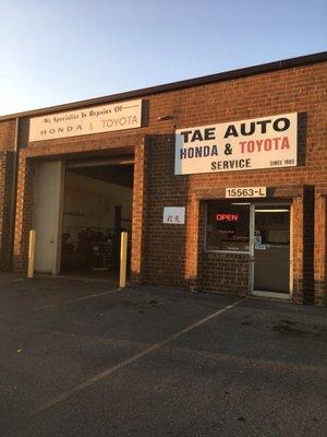 There are several auto repair places. Make sure you go to the right one!!!